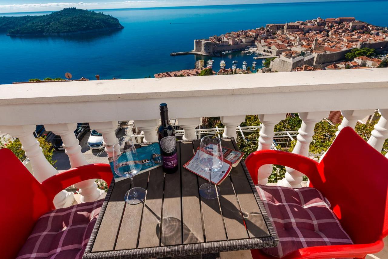 Amazing View Dijana Ragusa